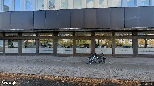 Industrilokaler till försäljning i Solna - Bild från Google Street View